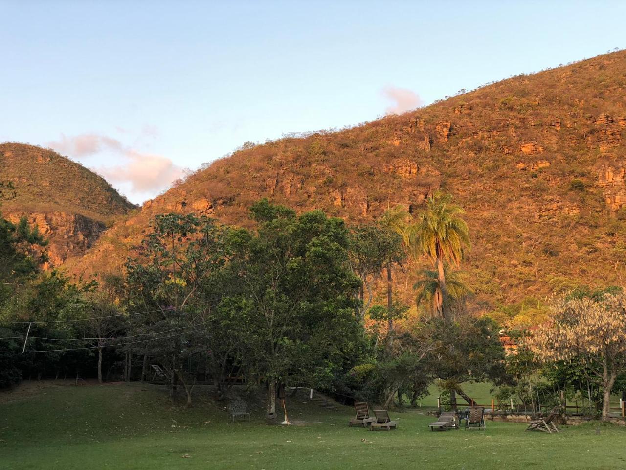 Vale Da Vacaria Hotel Santana Do Riacho Bagian luar foto